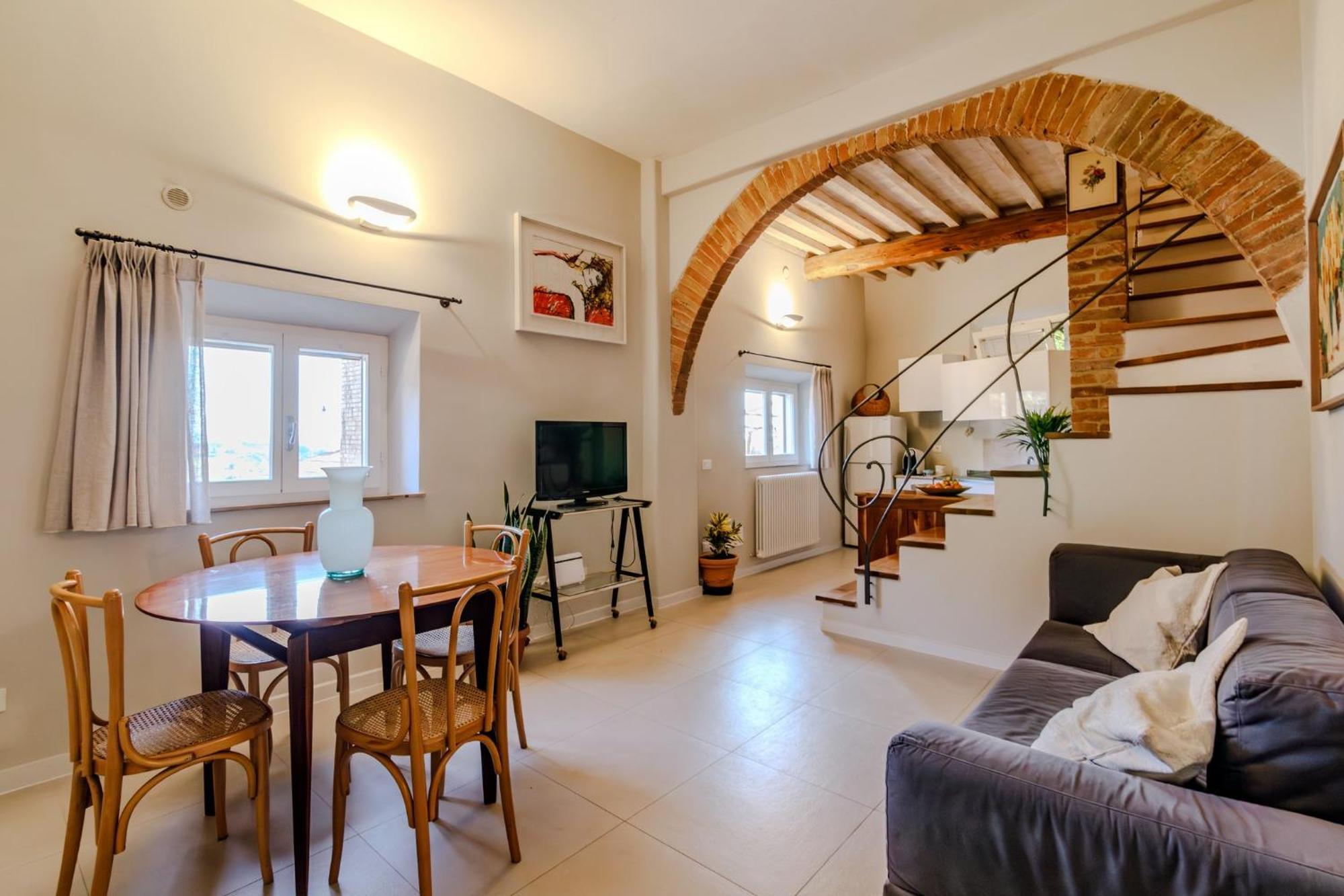 Porta Romana Elegant Apartments With Private Parking! เซียนา ภายนอก รูปภาพ