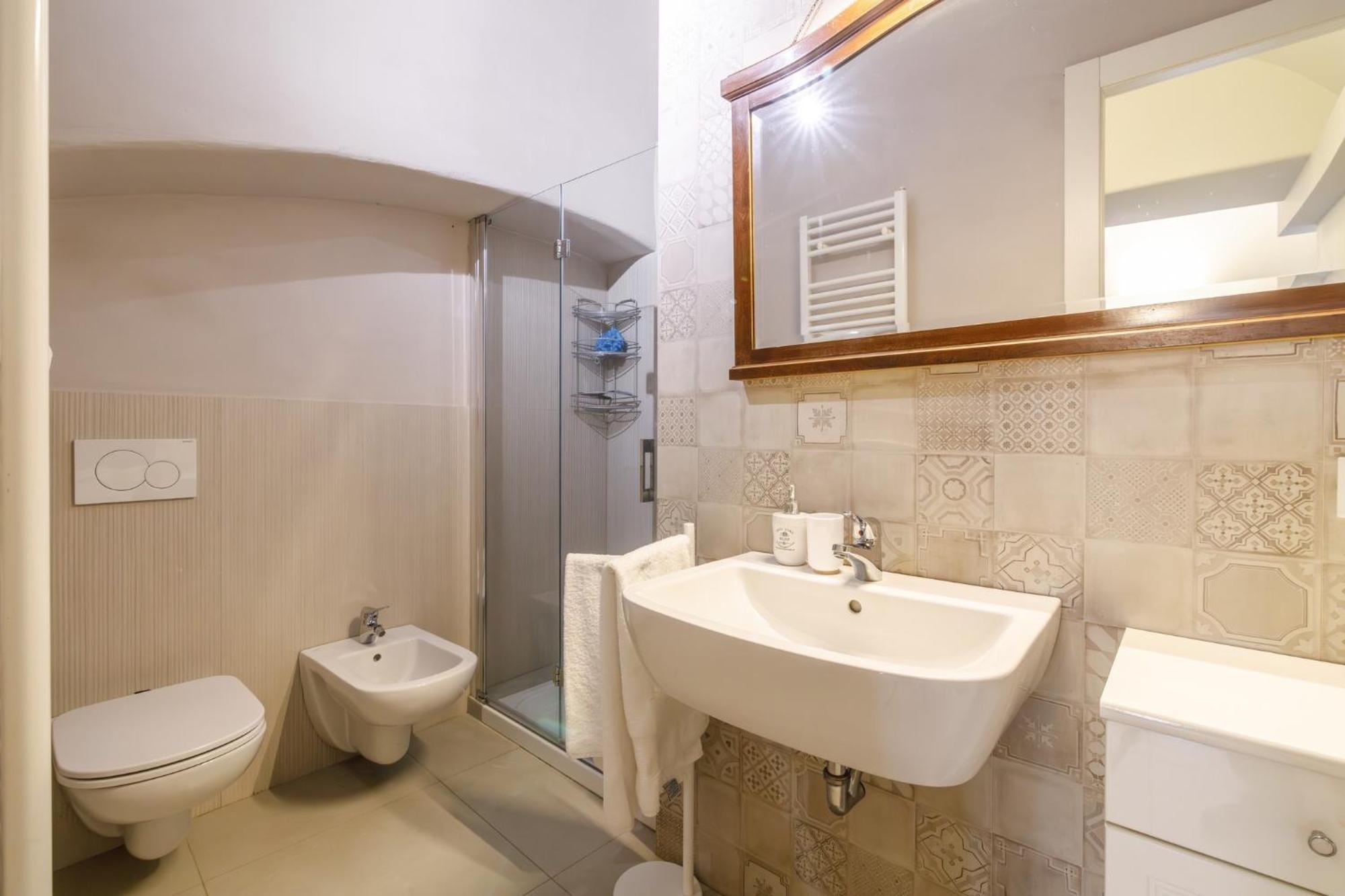 Porta Romana Elegant Apartments With Private Parking! เซียนา ภายนอก รูปภาพ