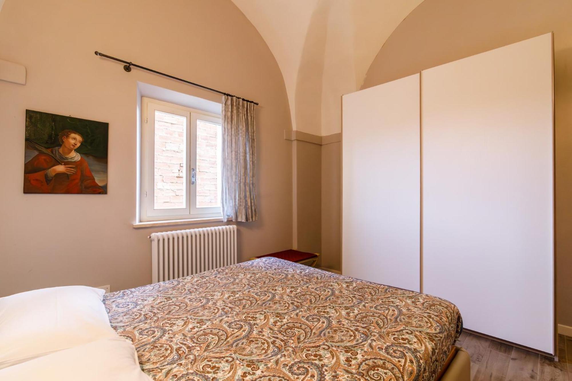 Porta Romana Elegant Apartments With Private Parking! เซียนา ภายนอก รูปภาพ